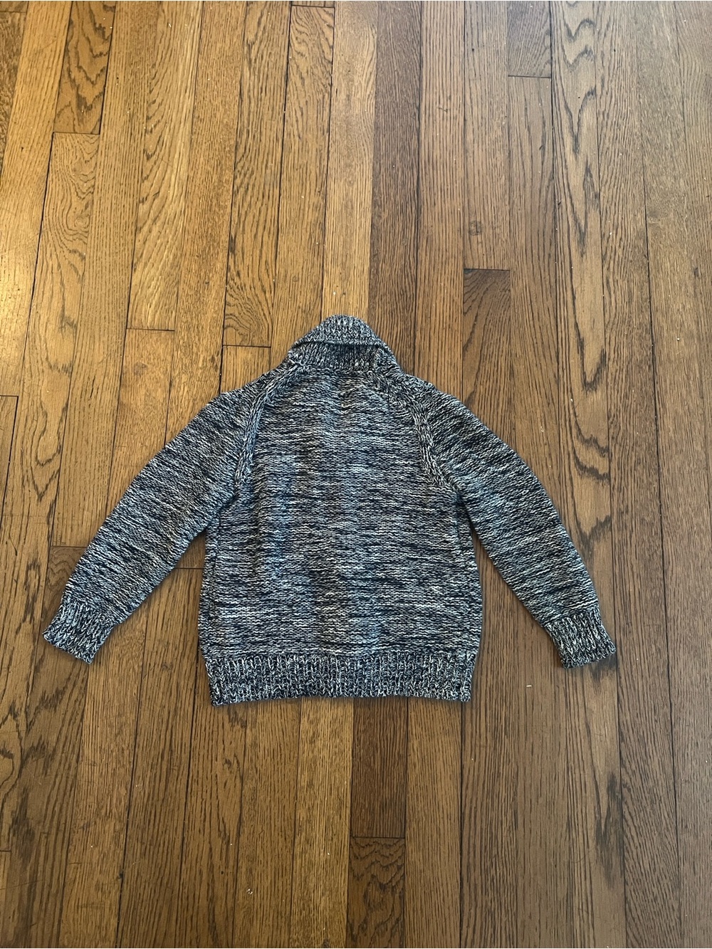 Men Sweaters Subcategory Identification - Picture 2 of 4